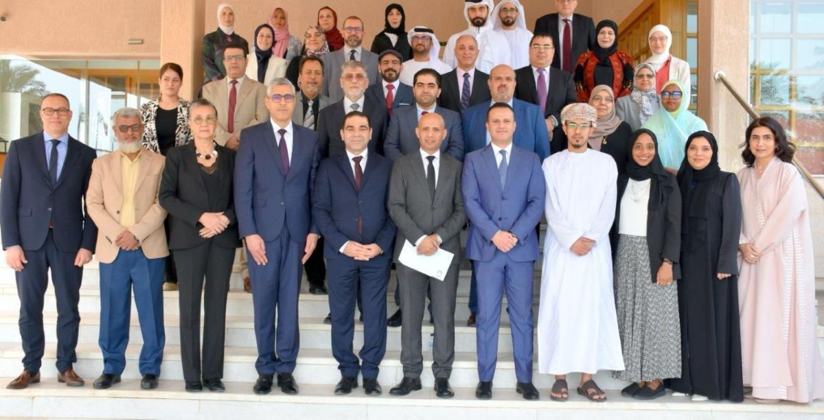 المنظمة العربية للتربية والثقافة والعلوم وبرنامج اليقظة الصحية وجودة الهواء والمعالجة المستدامة للنفايات الطبية والخطرة.