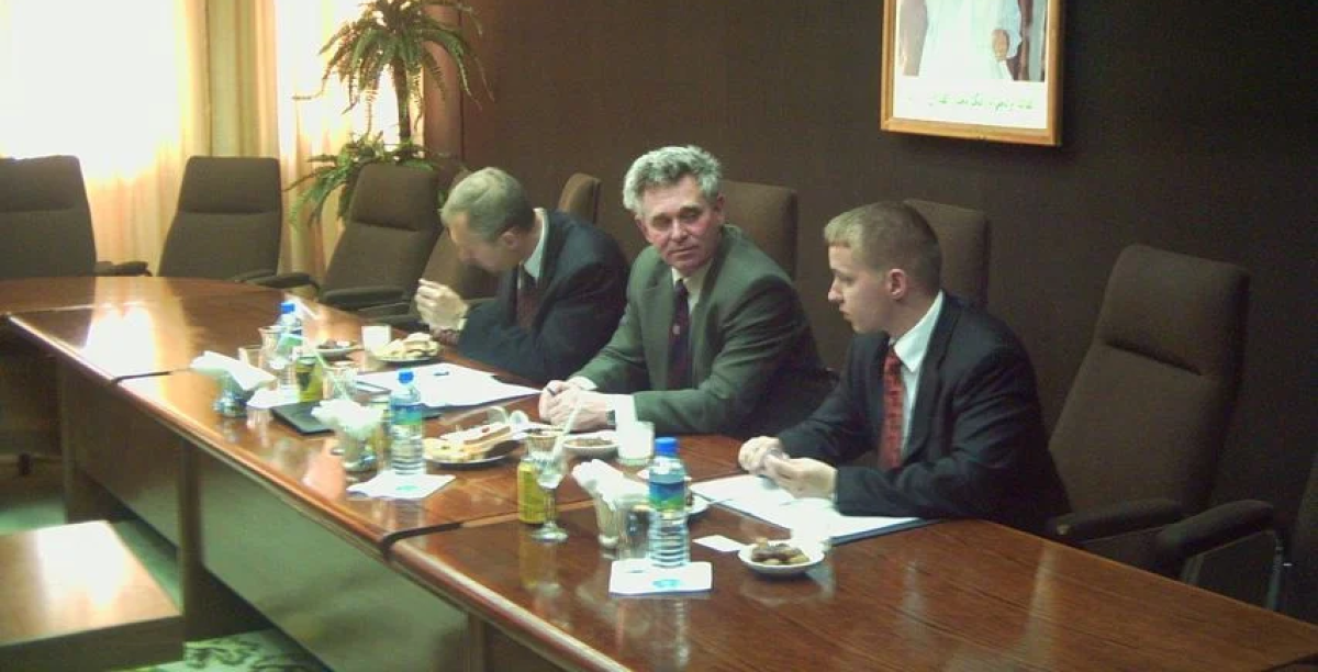 اجتماع مع وفد عن الجامعات الأوكرانية 2006.