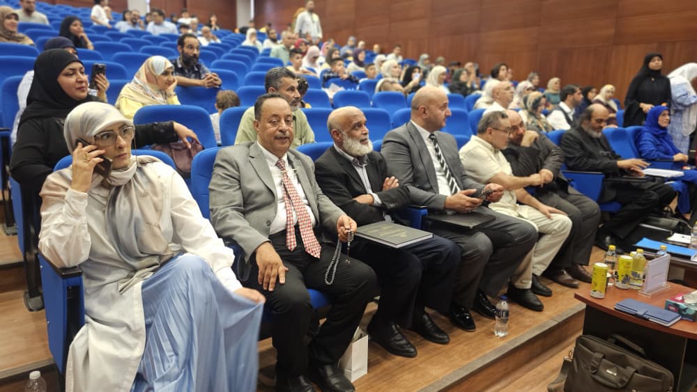 مناقشة رسائل ماجستير لثلاث طلاب بقسم علوم المختبرات الطبية 11 006