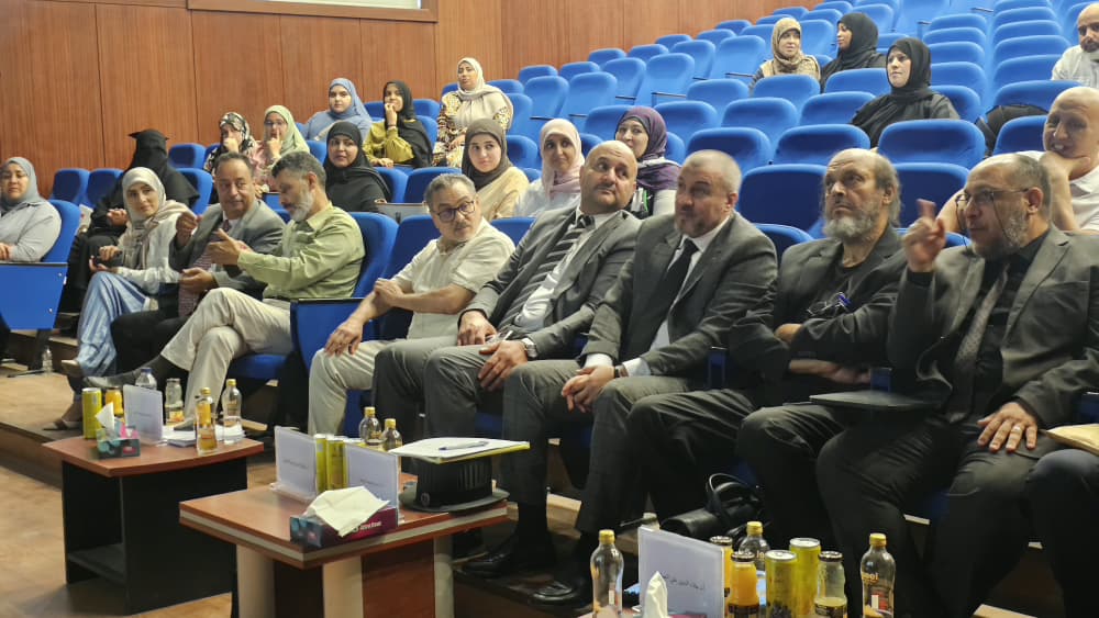 مناقشة رسائل ماجستير لثلاث طلاب بقسم علوم المختبرات الطبية 19 014