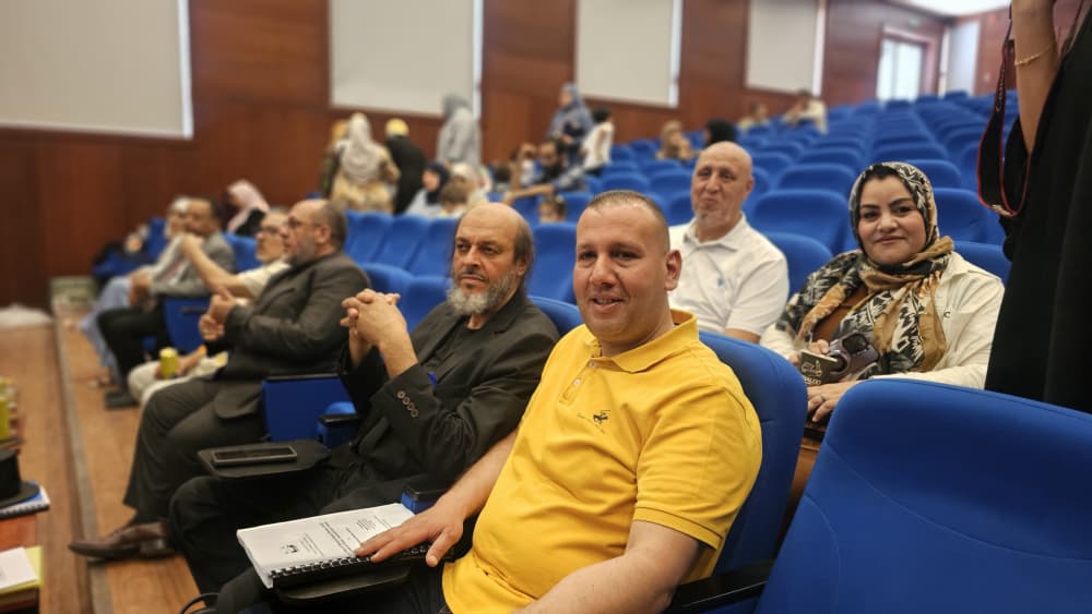 مناقشة رسائل ماجستير لثلاث طلاب بقسم علوم المختبرات الطبية 20 015
