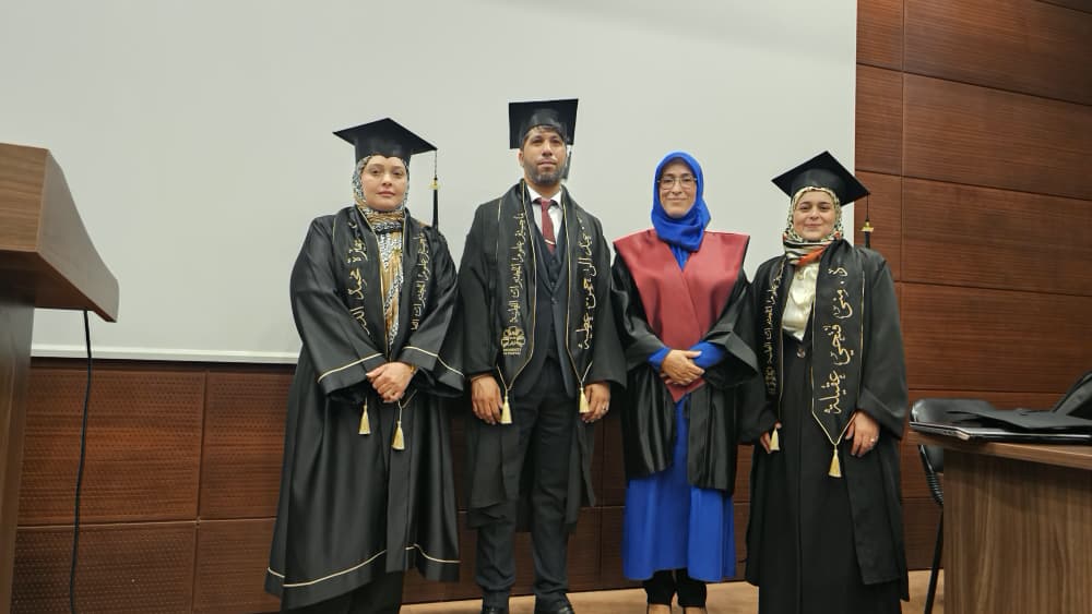 مناقشة رسائل ماجستير لثلاث طلاب بقسم علوم المختبرات الطبية 22 017