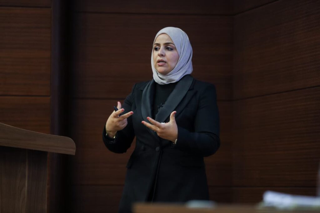 مناقشة رسالة الماجستير في تخصص الصحة العلاجية من قسم الصحة العامة، كلية التقنية الطبية. 11 هاجر 011